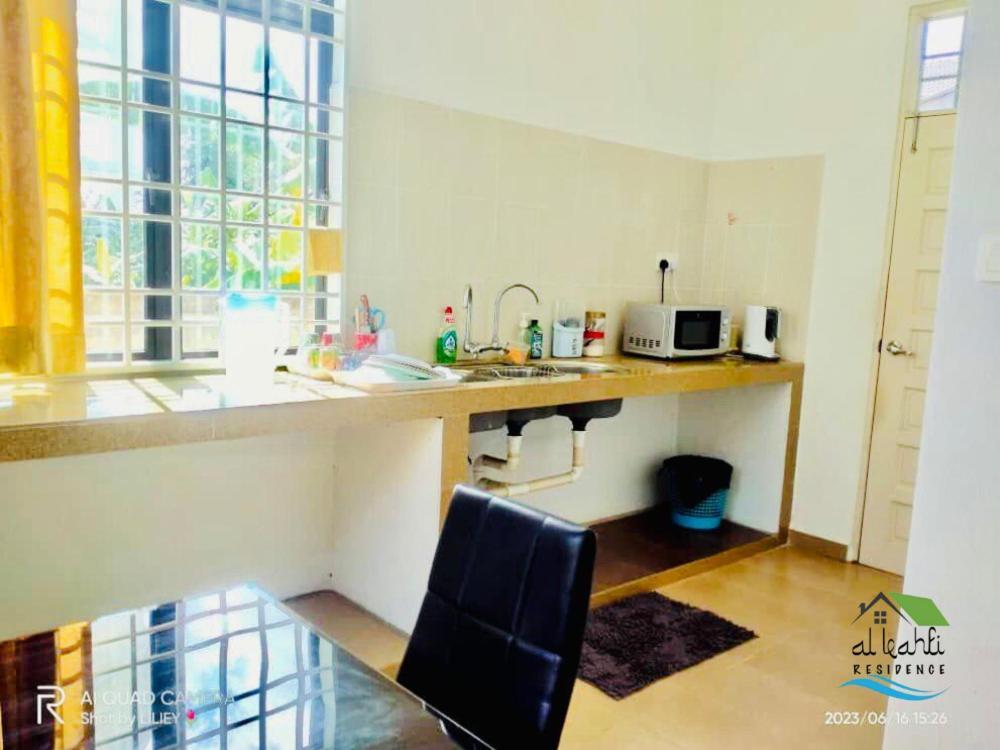 Qalya Homestay 2 @ โกตาบารู ภายนอก รูปภาพ
